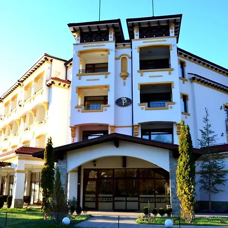 Hotell Paradise 3*