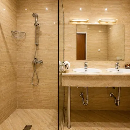 Paradise Hotel Ognyanovo (Blagoevgrad)
