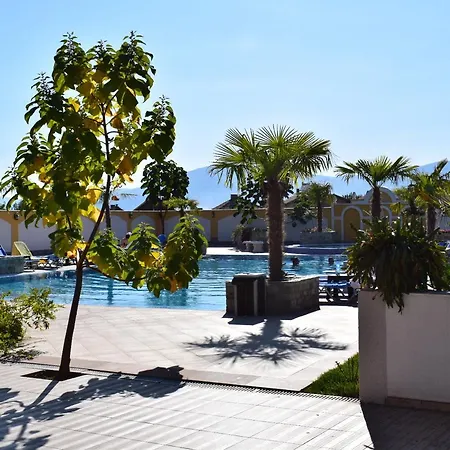 Paradise Hotell 3*