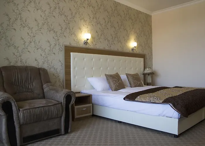 Хотел парадайс 3*