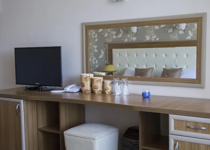 парадайс Хотел Огняново